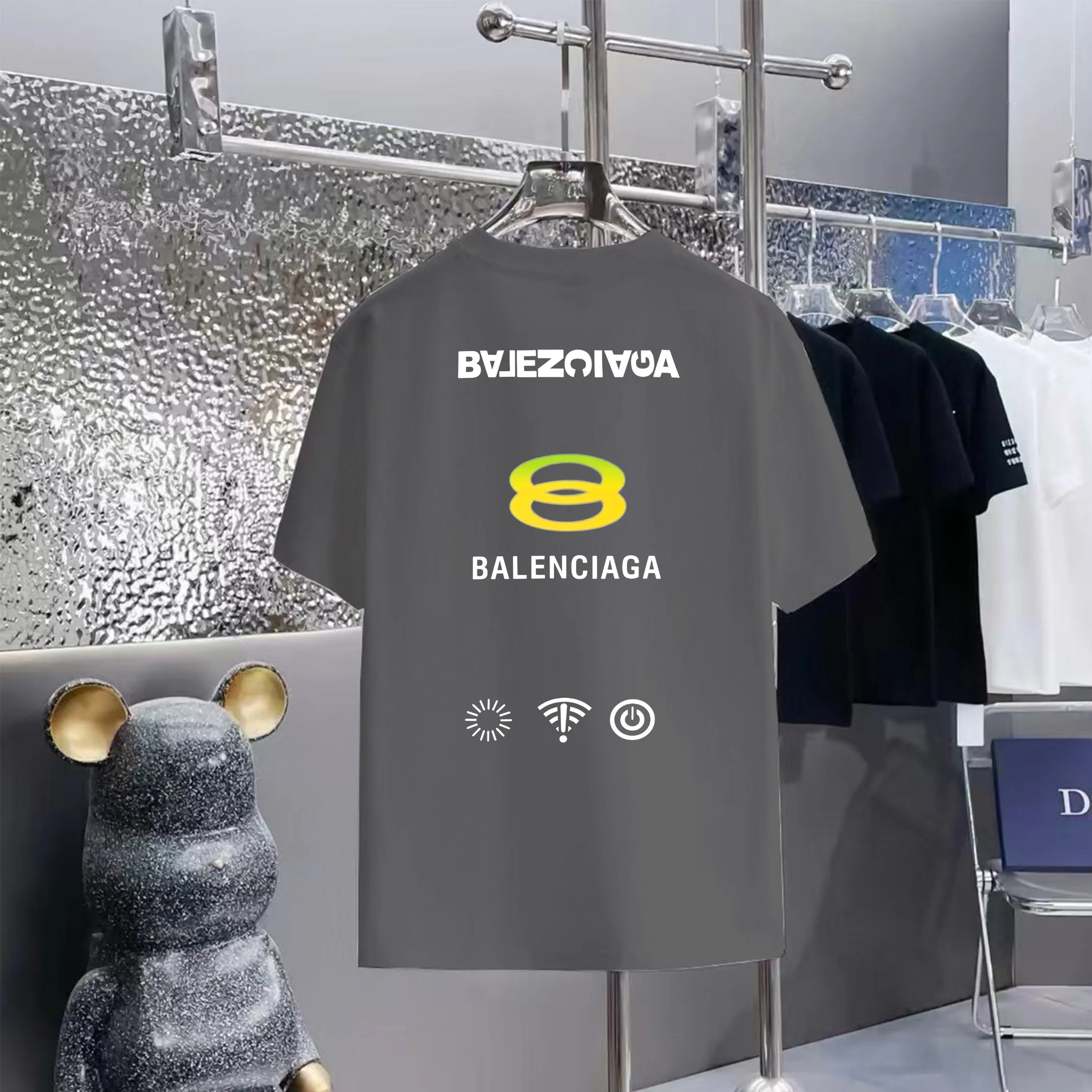 Balenciaga T 1:1 300 1×1 Same Style logo OS 200 ：Black，White， ，Red， Gray Size：XS-L